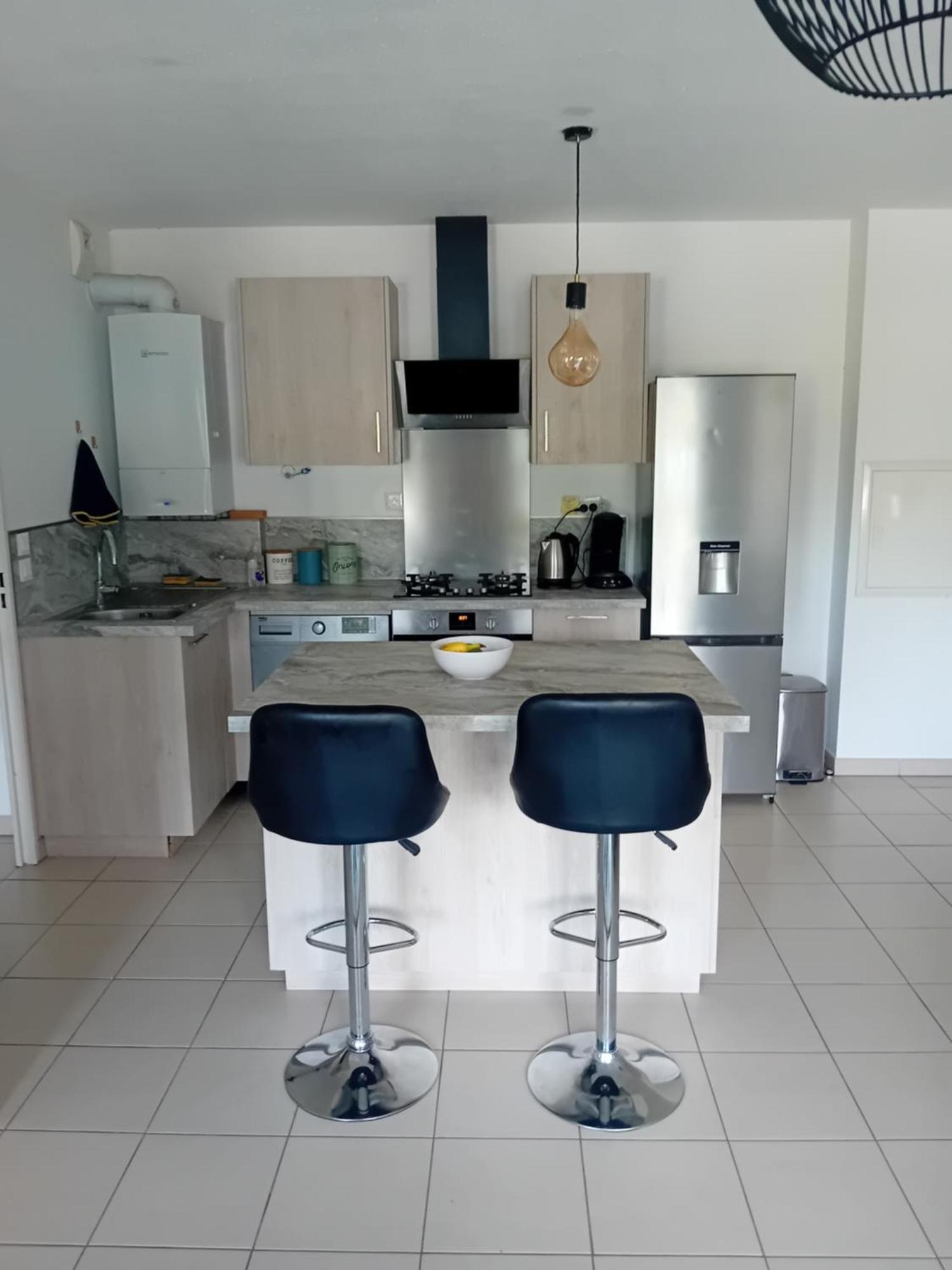Superbe Appartement T2 Cuers Exterior foto